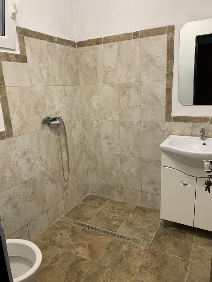 Casa Mari Hotel Cîrţişoara Bagian luar foto